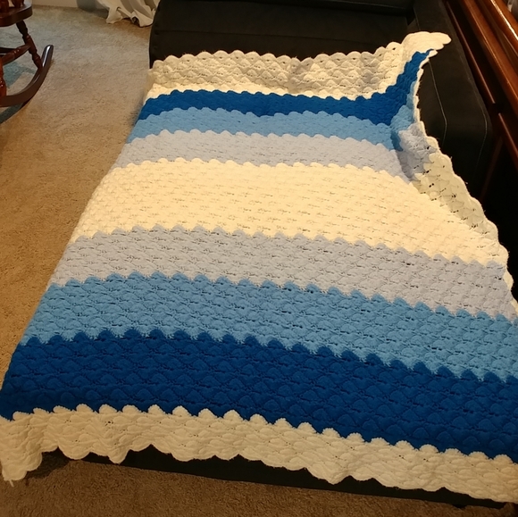 Vintage Hand Knit Blanket Crochet Blanket Large 64×50 Blue White Stripe Handmade - Picture 9 of 16